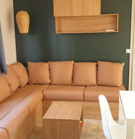 Camping Les Sables Du Midi *