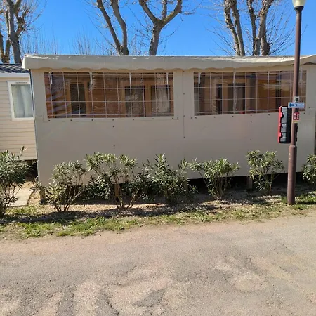 Campsite Les Sables Du Midi Serignan